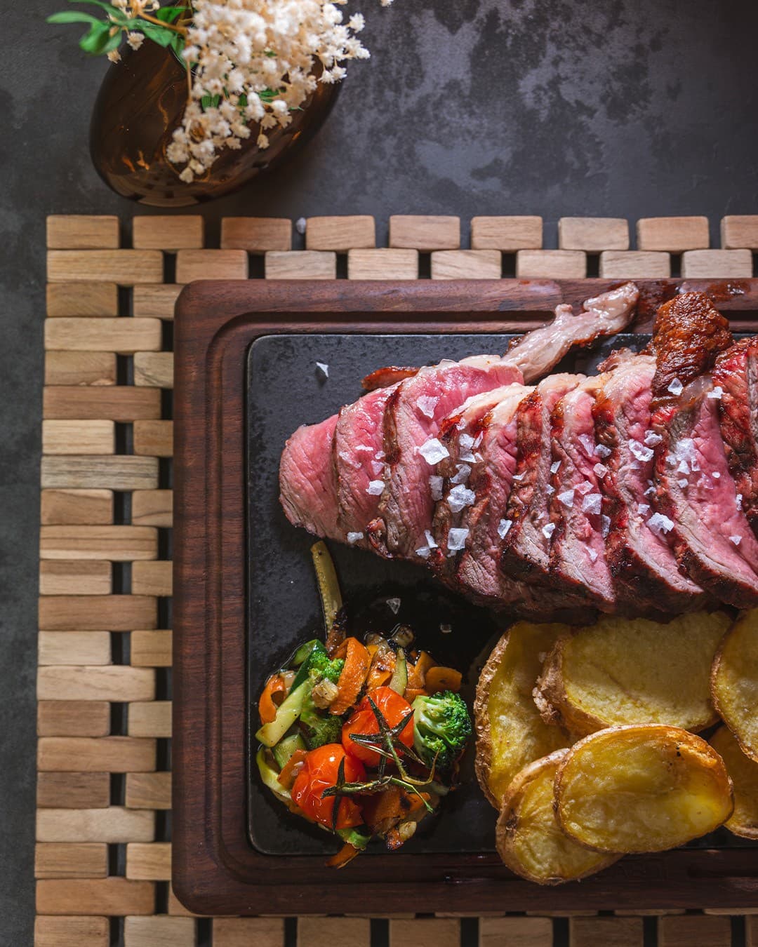 Aroveintiuno Asador y Arrocería 1